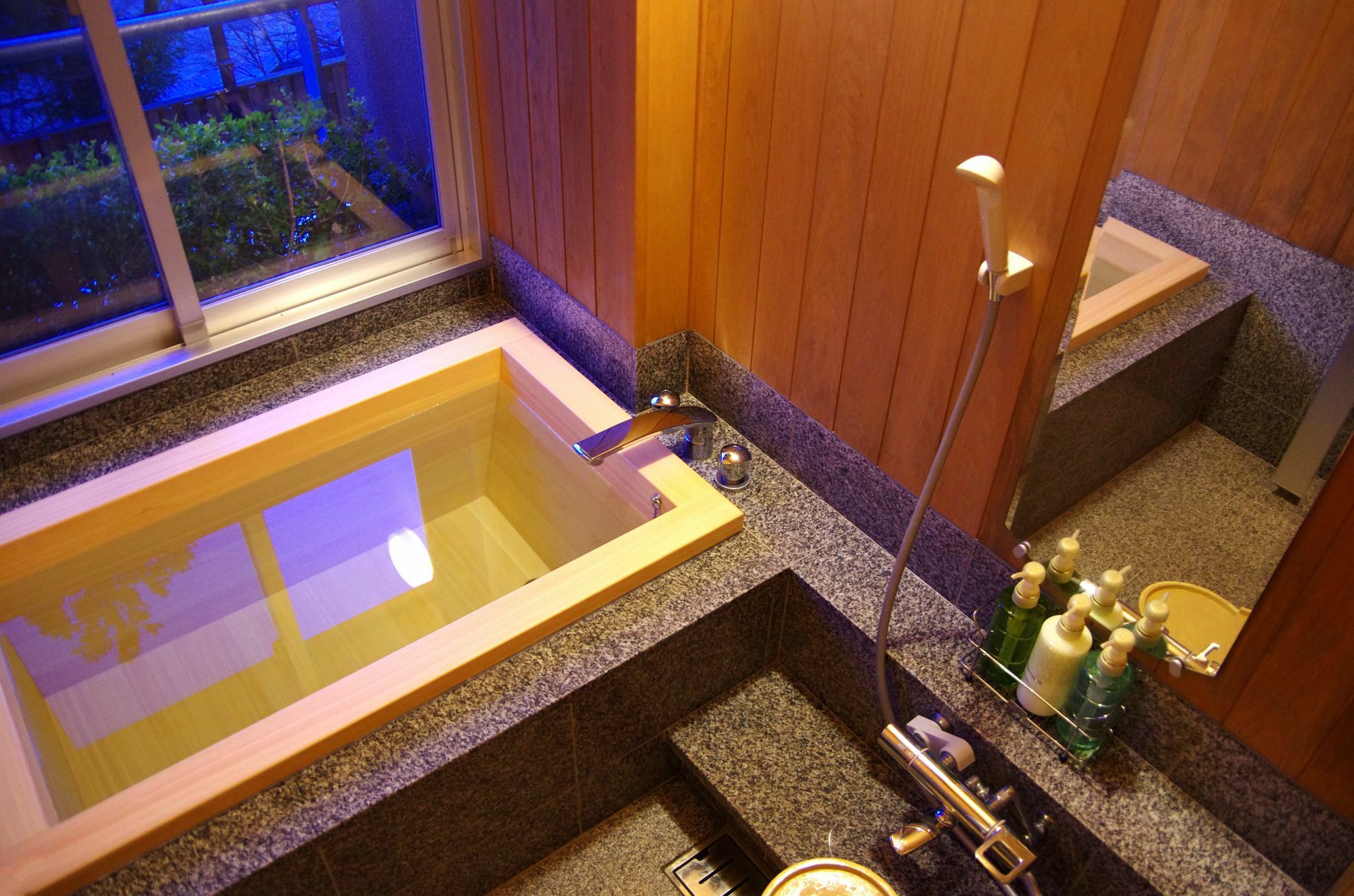 Gero Onsen Yukyunohana Zewnętrze zdjęcie